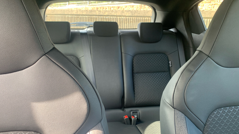 Nissan Juke 1.0 DiG-T N-Connecta 5dr Petrol Hatchback
